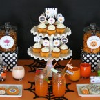 halloween dessert table