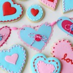 Valentine's garland and cookies