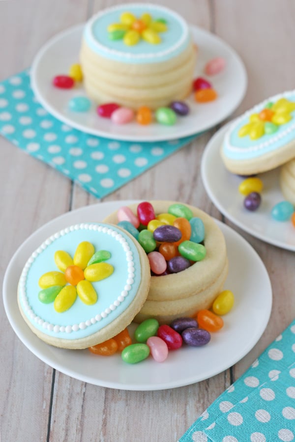 Beautiful Spring Flower Cookie Boxes - with easy to follow step-by-step instructions  