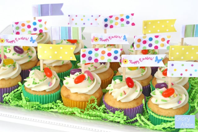 Cute and Easy Ribbon Cupcake Toppers 