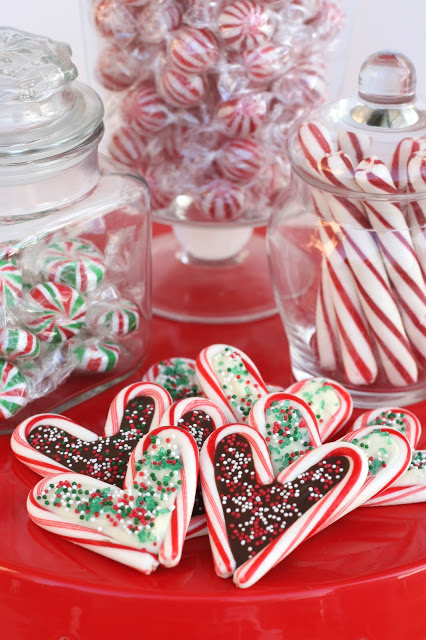Candy Cane Hearts | Such a cute and creative treat! 