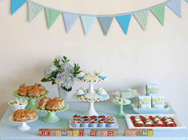 How to Make a Fabric Bunting - Glorious Treats