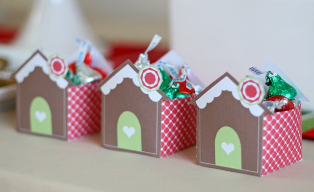 Gingerbread house favor box