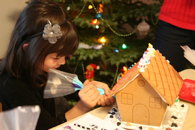 Gingerbread House Decorating 