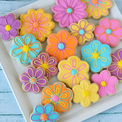 Pretty Decorated Flower Cookies (with recipes and how-to) by Glorious Treats