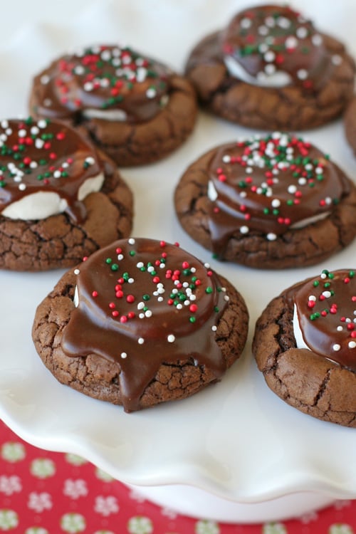 Hot Cocoa Cookies... chewy, chocolaty and oh so delicious!! - glorioustreats.com