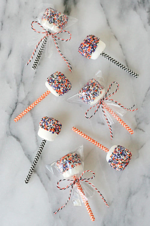 Cute Marshmallow Pop Favors - glorioustreats.com