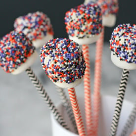 Halloween Marshmallow Pops