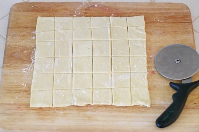 Making mini puff pastry bite (for Turkey Pesto Appetizer) - glorioustreats.com