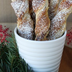 Cinnamon Sugar Pastry Twists - glorioustreats.com