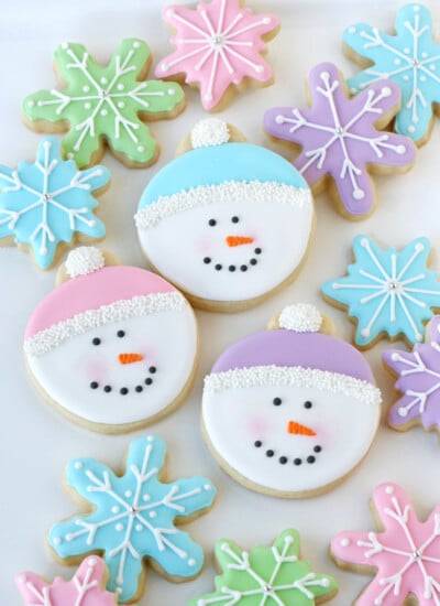 Pastel Snowman Cookies - glorioustreats.com