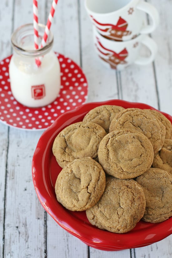 Soft & Chewy Ginger Molasses Cookies - glorioustreats.com