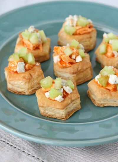 Buffalo Chicken Pastry Bites - glorioustreats.com