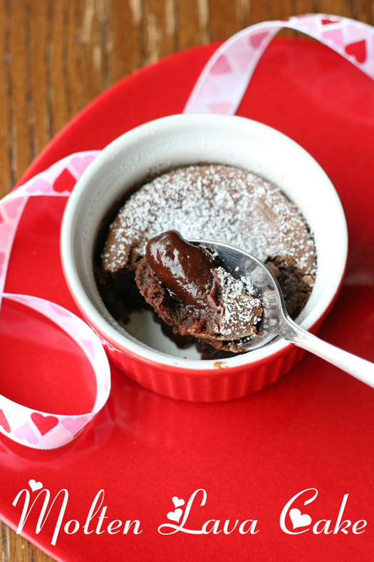 Molten Lava Cakes... YUM!!  - glorioustreats.com