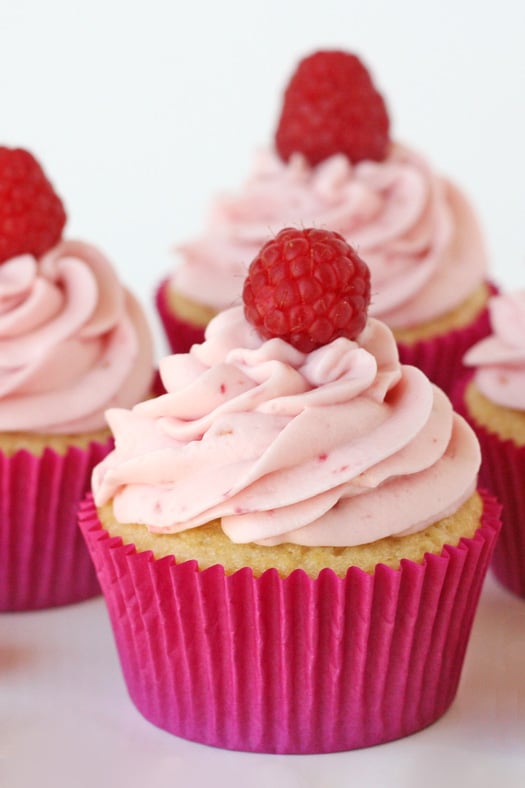 Raspberry Vanilla Cupcakes - glorioustreats.com