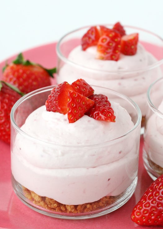 No Bake Strawberry Cheesecake - glorioustreats.com