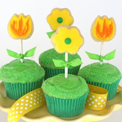 Cute Spring Cupcakes - glorioustreats.com