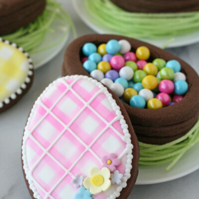 Easter Egg Cookie Boxes - Such a beautiful and creative idea! via GloriousTreats.com