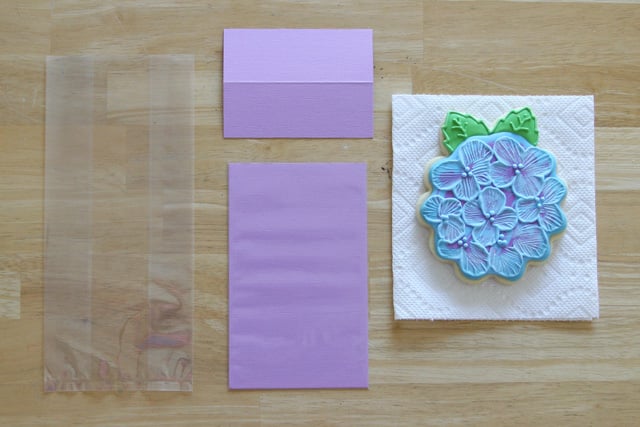 Pretty Cookie Packaging - Step by Step, via GloriousTreats.com