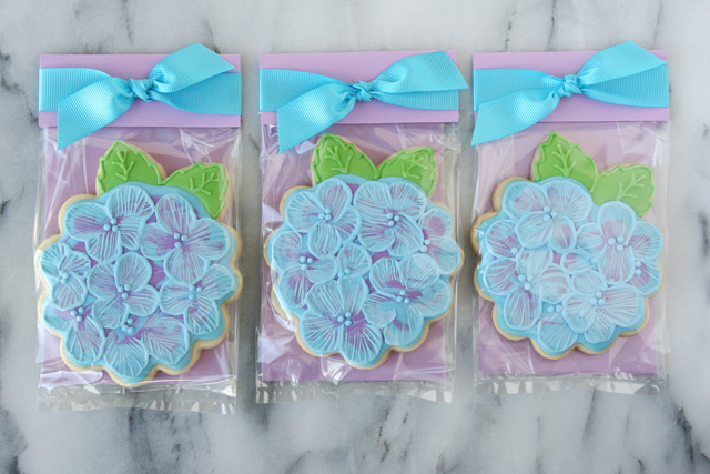 Pretty Cookie Packaging - Step by Step, via GloriousTreats.com