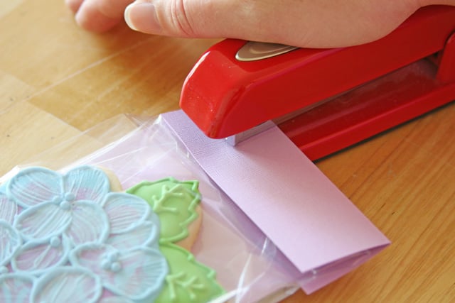 Pretty Cookie Packaging - Step by Step, via GloriousTreats.com