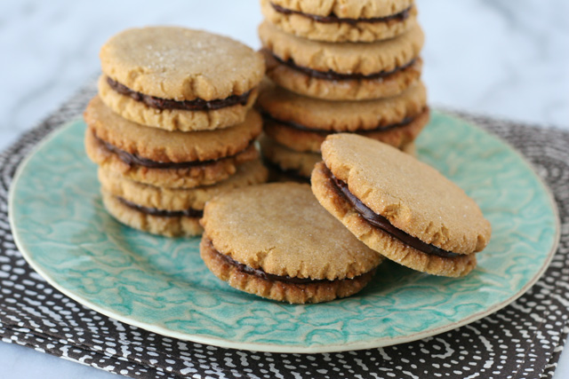 Peanut Butter Cookies with Chocolate Filling - Nothing beats the flavor combination of peanut butter and chocolate! 