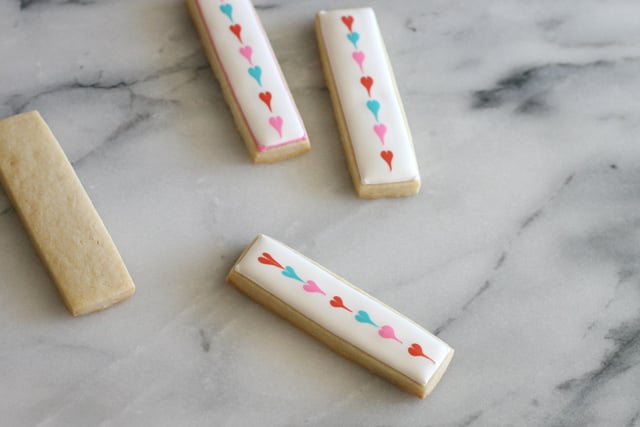 Perfectly cute & simple Valentine's Cookie Sticks