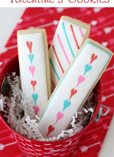 Simple designs for perfectly cute Valentine's Cookies