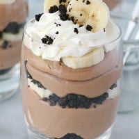 Nutella, bananas, oreos and whipped cream... this is going to the top of my MUST TRY list!