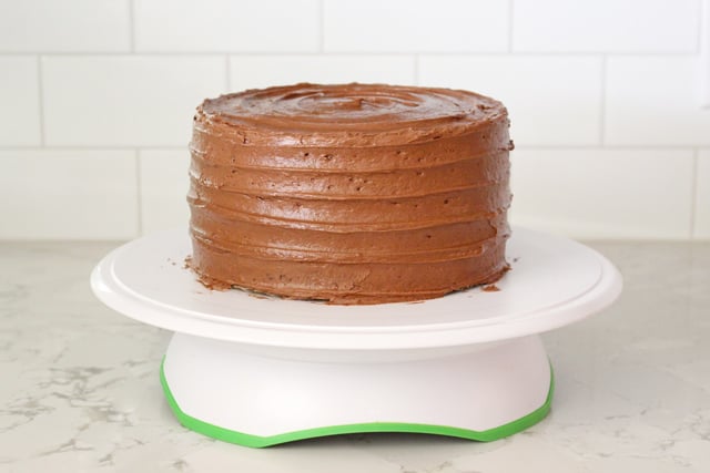 Simple frosting technique for a delicious Chocolate Malt Cake 