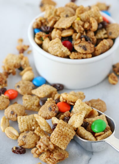 Crazy delicious!! Sweet, salty, crunchy and amazing MONSTER COOKIE SNACK MIX!