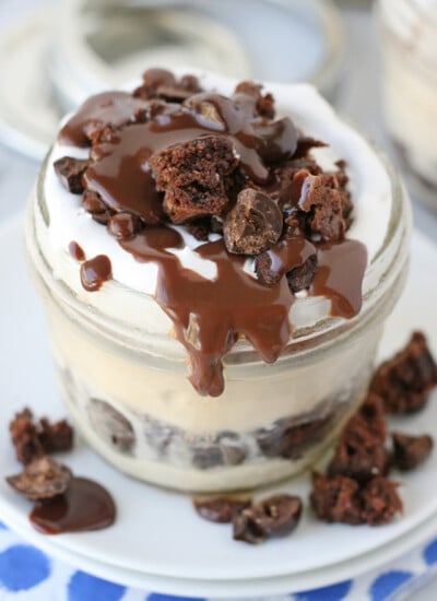 Brownie, coffee ice cream, fudge, whipped topping... I'm in love with this dessert!