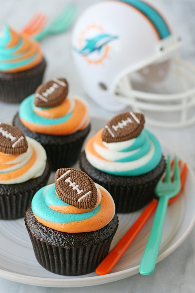 Miami Dolphins Football Fan Cupcakes! 