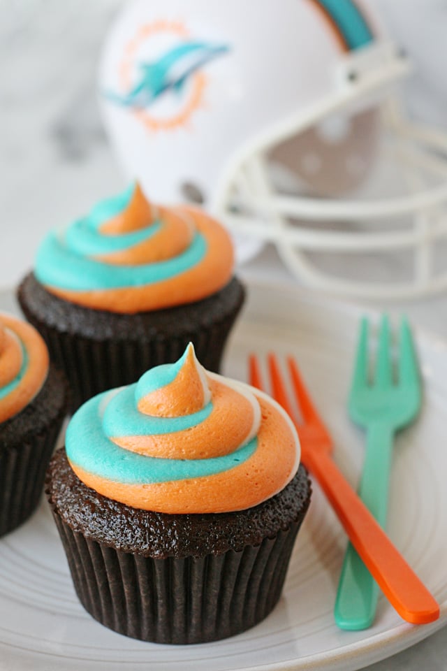 Miami Dolphins Football Fan Cupcakes! 