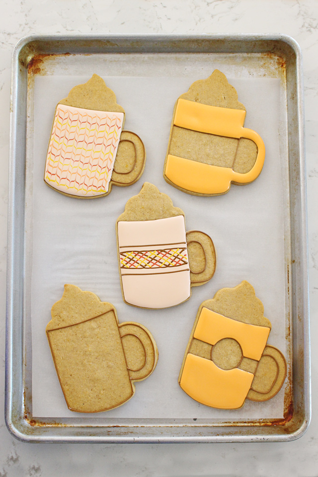 Pumpkin Spice Fall Decorated Mug Cookies 