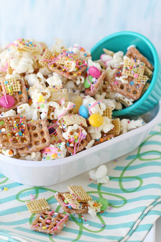 Perfect Party Snack Mix - Sweet, salty, crispy... AMAZING! 