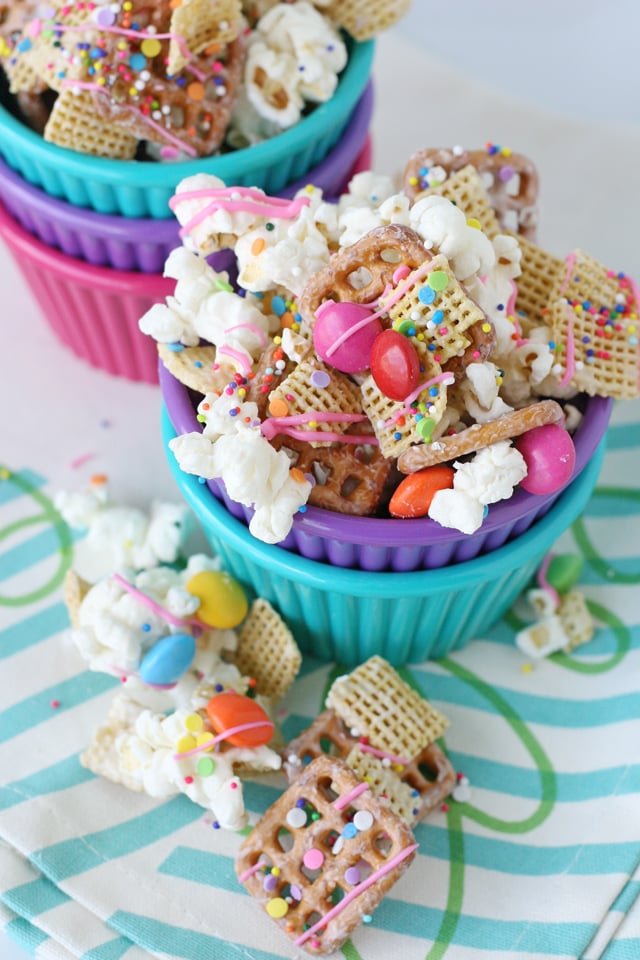 Simply the BEST Party Snack Mix! 