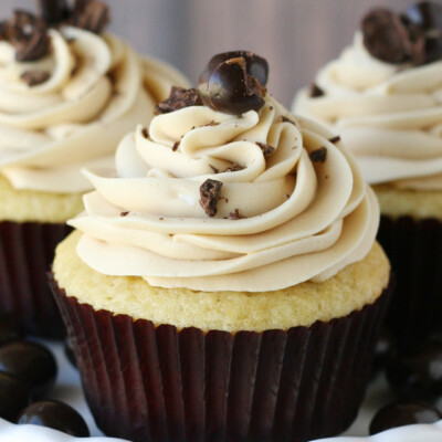 PERFECT Vanilla Cupcakes with Coffee Buttercream