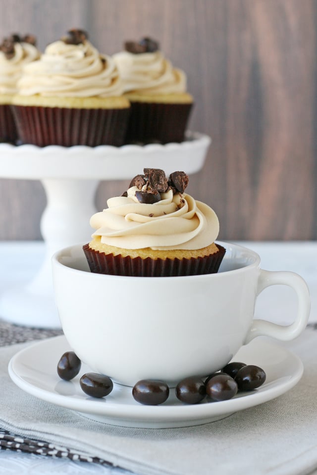 Delicious Vanilla & Coffee Cupcakes! 
