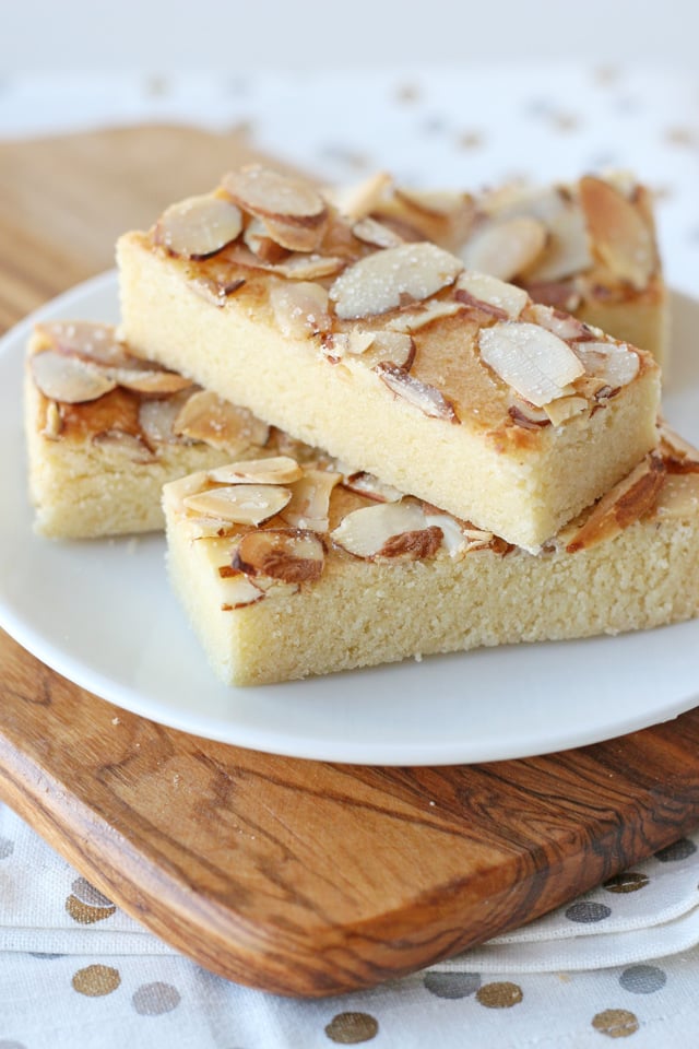 Almond Bars - Nutty, buttery and delicious! 