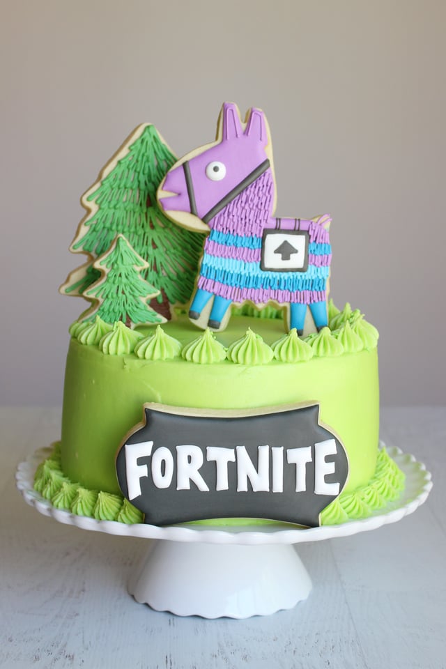 FORTNITE CAKE TUTORIAL!, Loot Llama Cake Topper Tutorial