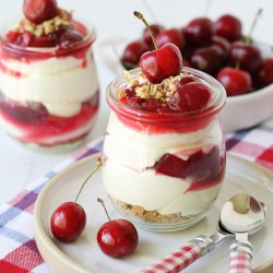 No Bake Cherry Cheesecake